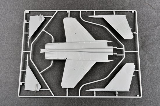 Trumpeter 01681 Russian MiG-31M Foxhound 1/72 – image 6
