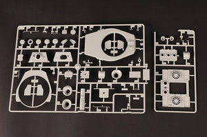 Hobby Boss 84559 Pz.Kpfw.VI Sd.Kfz.182 Tiger II (Henschel 105mm) 1/35 – zdjęcie 9