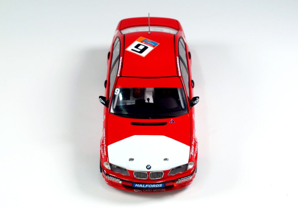 NuNu PN24007 BMW 320i E46 DTCC 2001 Winner 1/24 – zdjęcie 6
