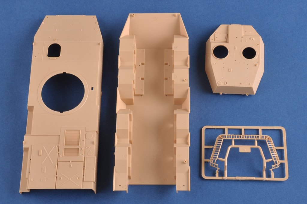 Hobby Boss 84505 PLA ZTL-11 1/35 – zdjęcie 4