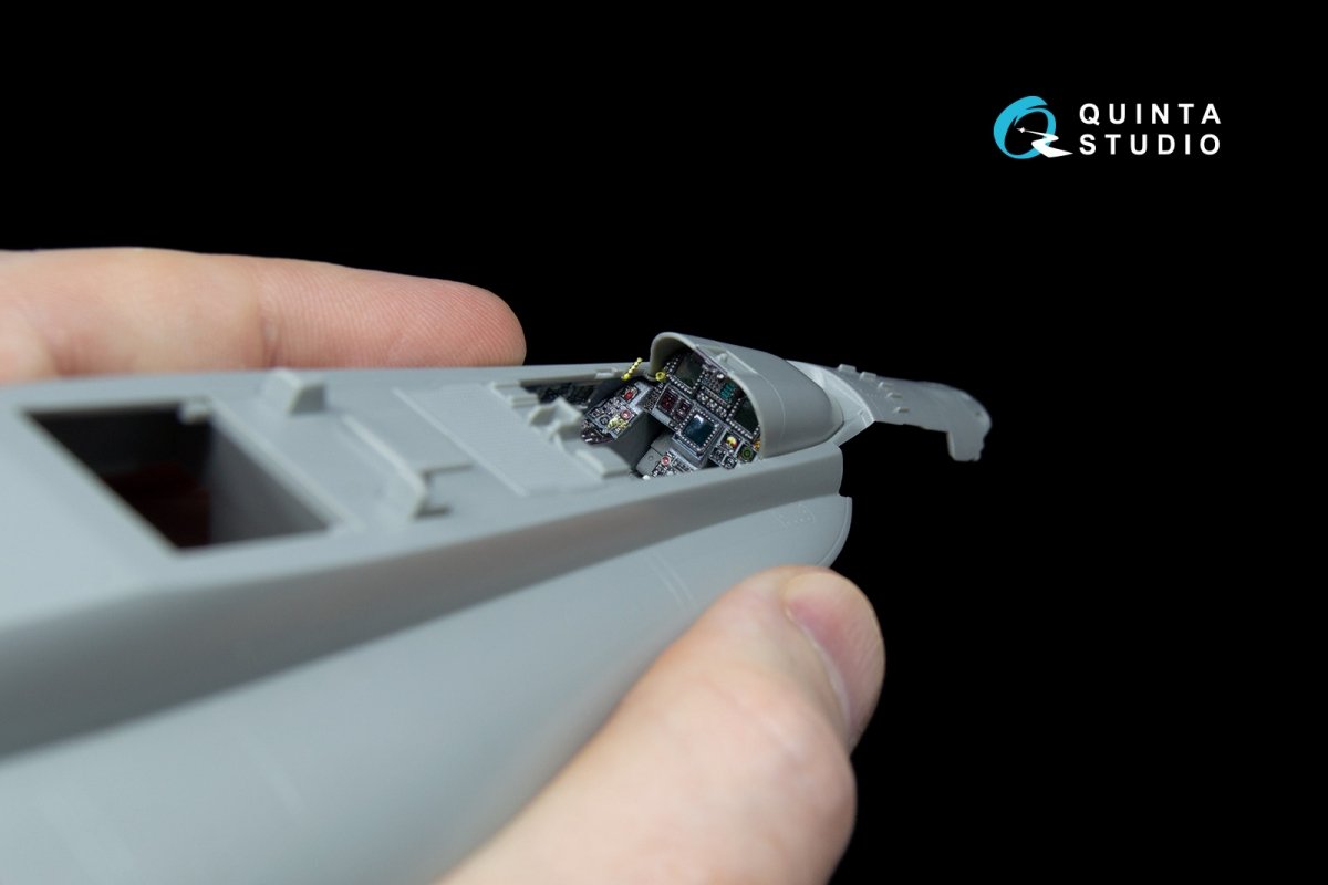 Quinta Studio QD48044 F/A-18C (early) 3D-Printed &amp;amp; coloured Interior on decal paper (for Kinetic) 1/48 – Bild 5