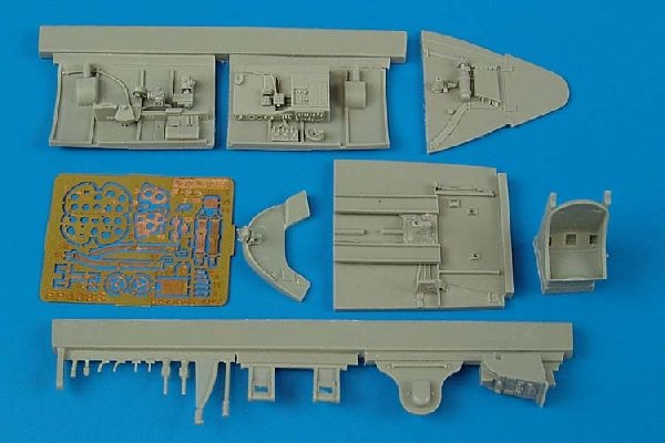 Ensemble cockpit Aires 4388 F6F-5 Hellcat 1/48 Hasegawa