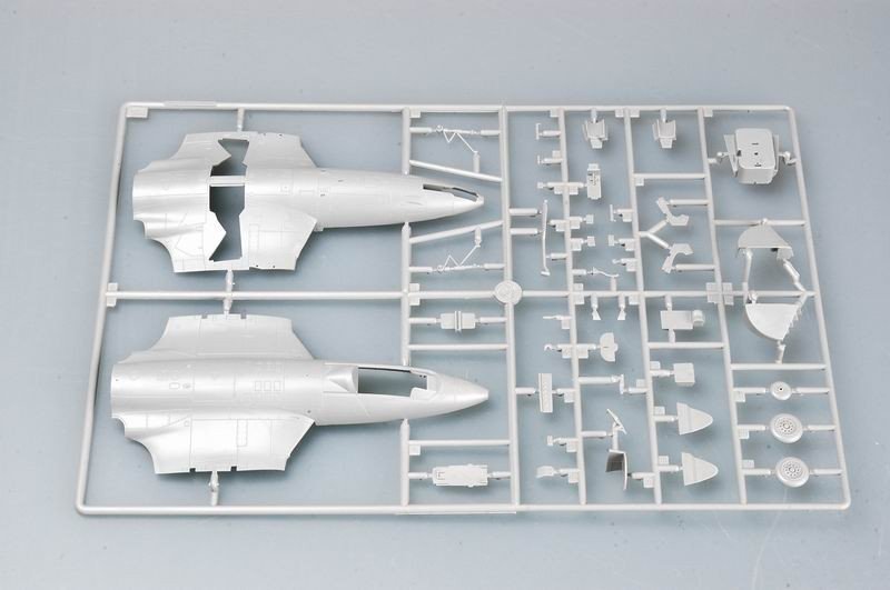 Trumpeter 02827 British Hawker Sea Hawk MK.100/101 1/48 – zdjęcie 4