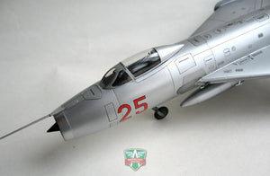 Modelsvit 72006 Sukhoi Su-7B 1/72 – image 6