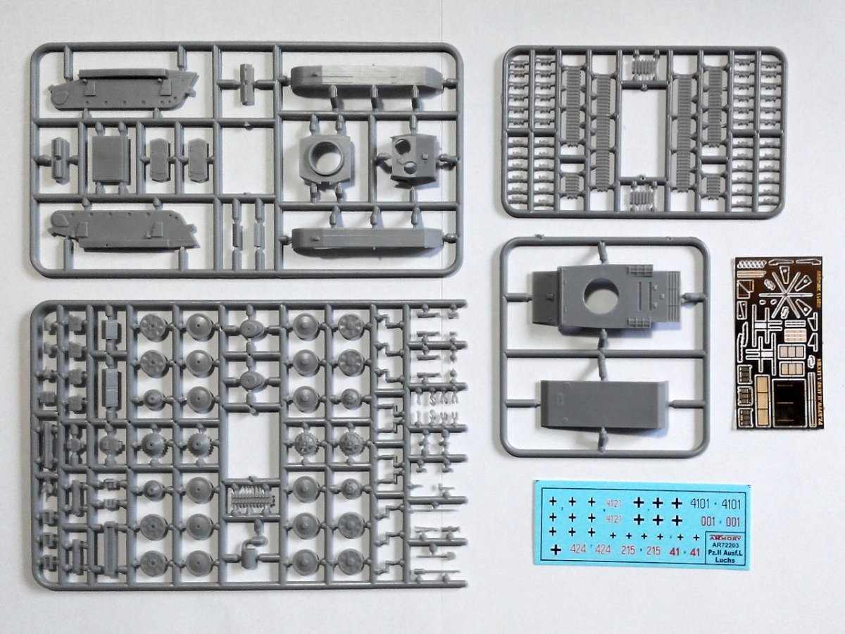 Armory Models 72203 Pz.Kpfw.II Ausf.L Luchs, German WWII Light Recon Tank 1/72 – imagen 2