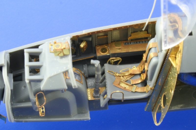 Eduard 49339 He 162A-2 Spatz 1/48 Tamiya – Bild 5