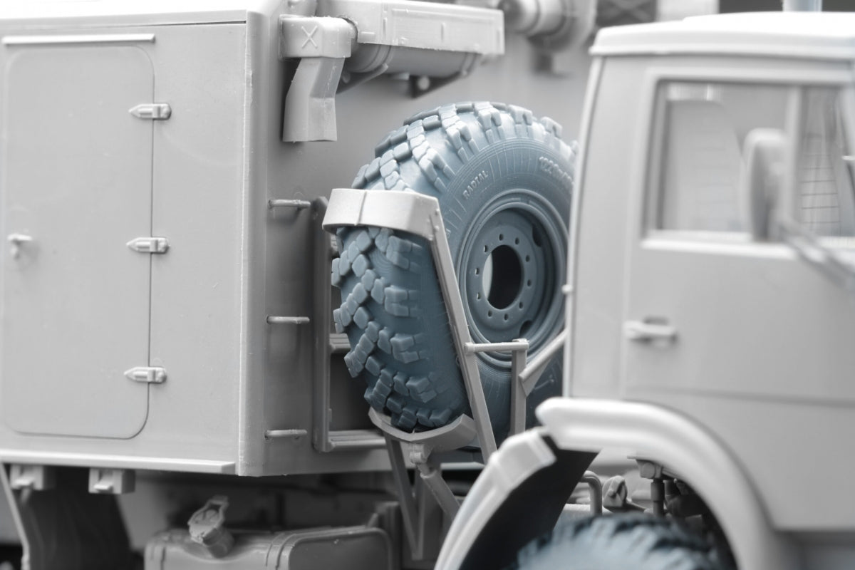 ScaleX WM 35008 Kamaz 4310 Ordinary wheel set (for ICM) 1/35