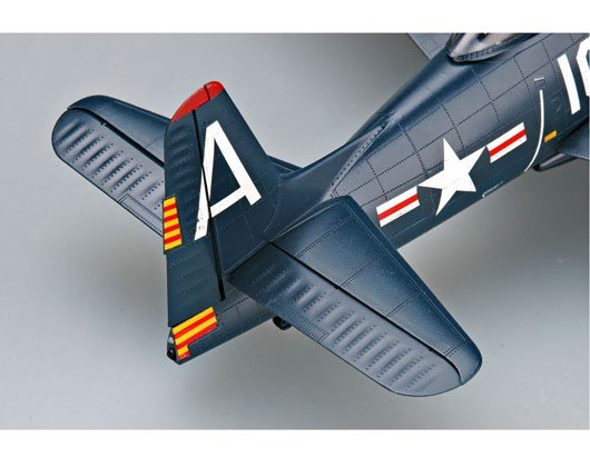 Trumpeter 02248 F8F-2 Bearcat 1/32 – imagen 2
