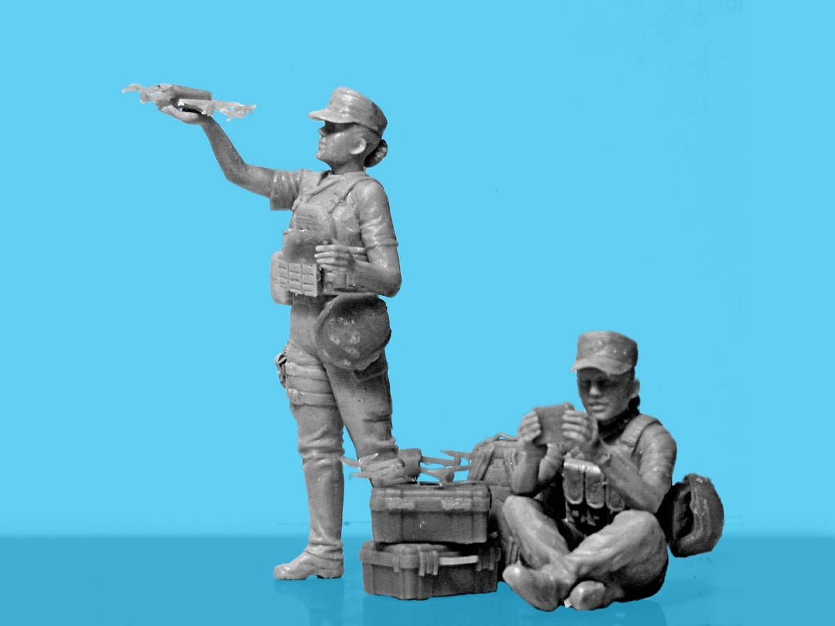 ICM 35755 “War has no gender” Servicewomen of the Armed Forces of Ukraine 1/35 – imagen 4