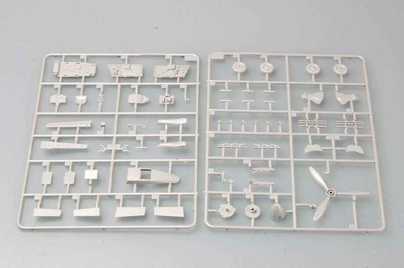 Trumpeter 02830 Soviet MiG-3 Early Version 1/48 – imagen 4