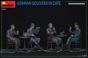 MiniArt 35396 GERMAN SOLDIERS IN CAFE 1/35 – immagine 4