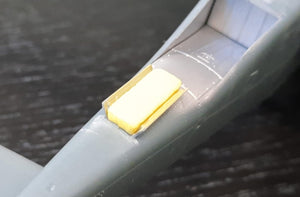 Omask 74810 P-51D Mustang wheel bay plugs (for Eduard) 1/48 – Bild 3
