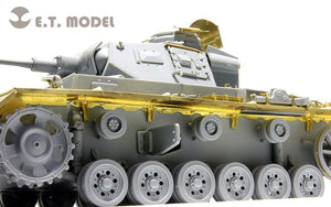 ET Model EA35-010 WWII German Pz.Kpfw.III Ausf.HN Fender For DRAGON Kit 1/35 – image 2