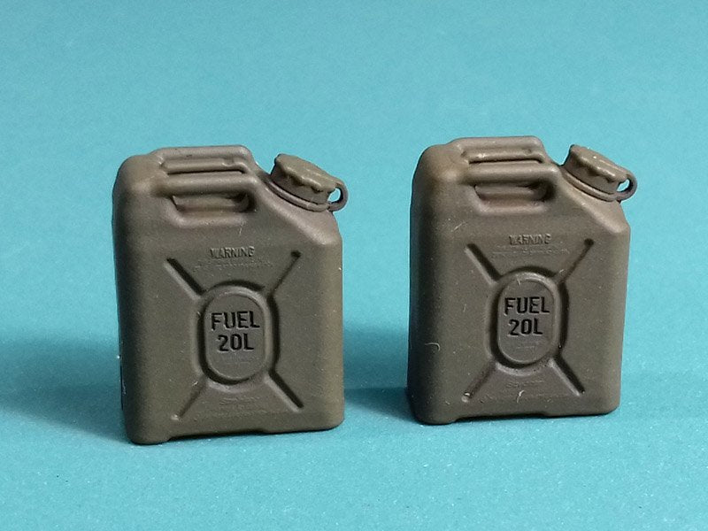 EUREKA XXL E-045 Bidons de carburant militaires américains 1/35 – image 2