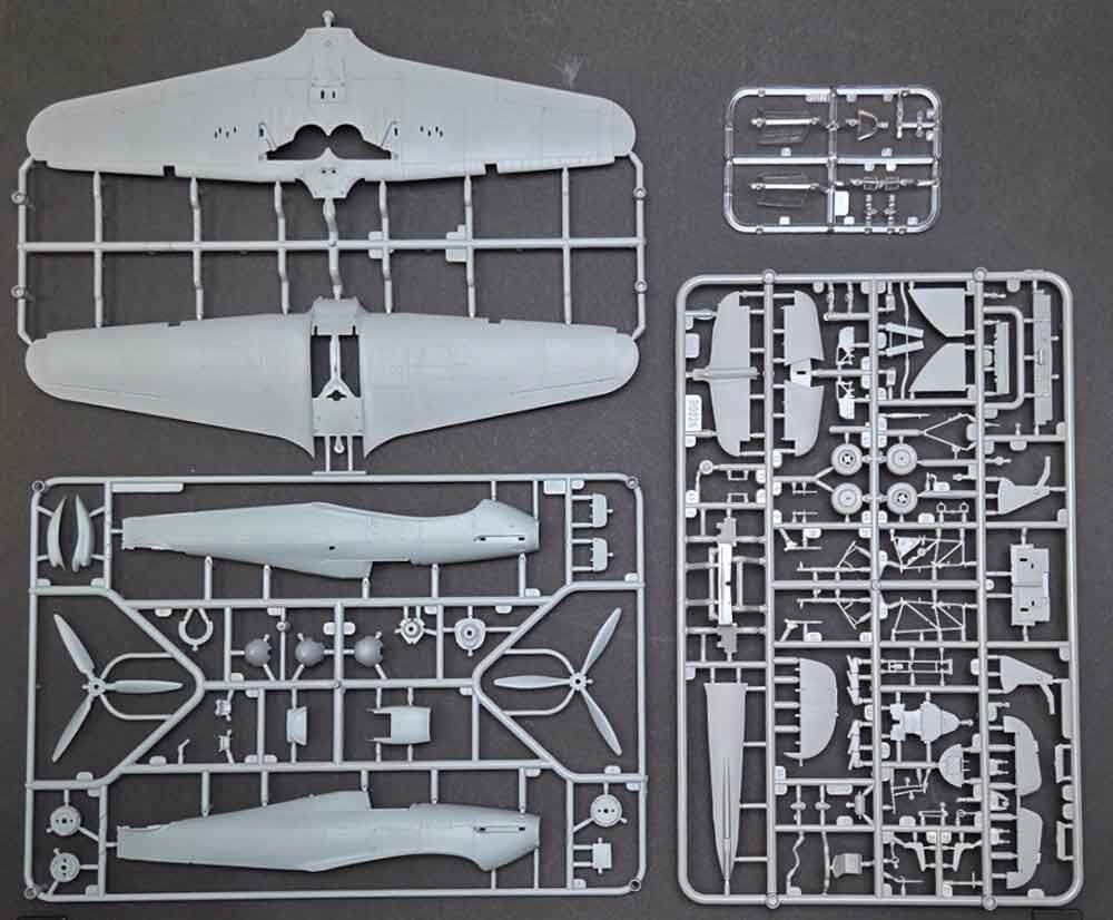 Arma Hobby 40015 Hurricane Mk I 1/48