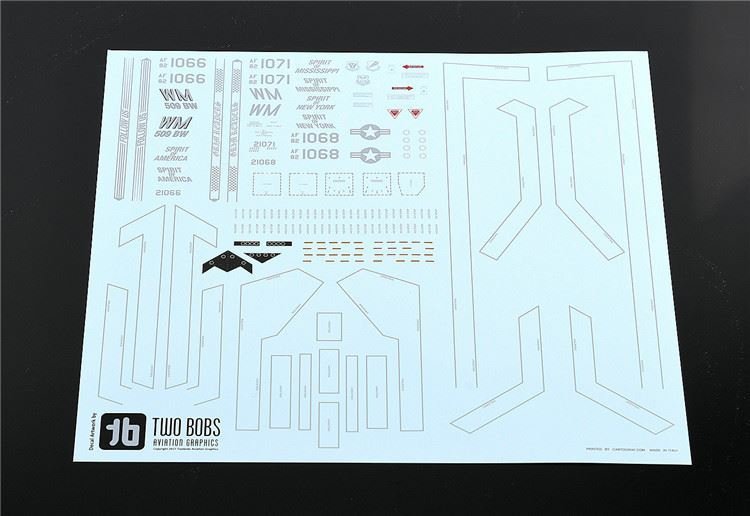 Modelcollect UA72201 USAF B-2A Spirit Stealth strategic Bomber 1/72 – imagen 15