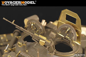 Voyager Model PEA203 Modern Russian T-72 Anti-Fragment Shield w/NSVT 12.7mm Machine Gun (For All) 1/35 – imagen 2