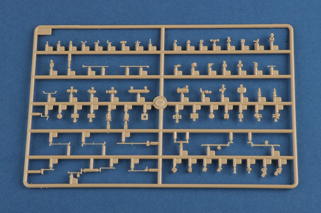 Hobby Boss 83894 French R35 with FCM turret tank 1/35 – imagen 9