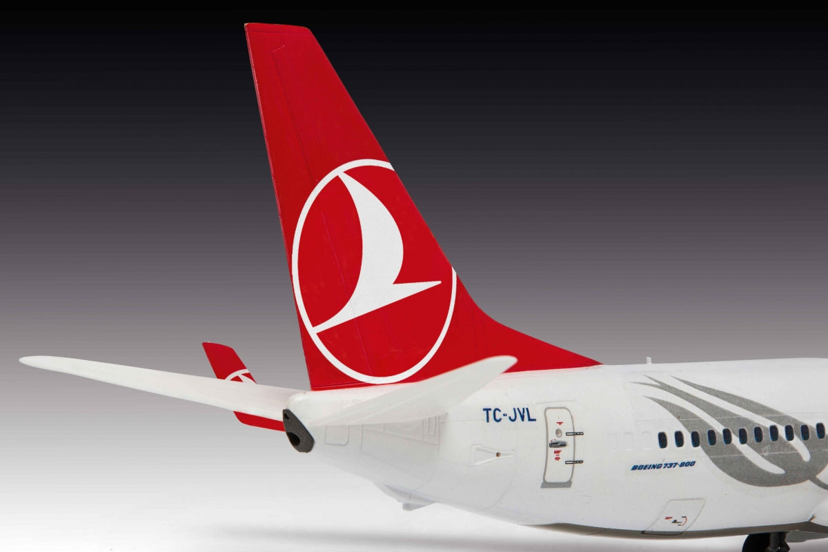Revell 03772 Boeing 737-800 Turkish Airlines 1/144 – image 3