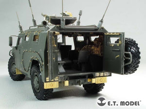 ET Model E35-195 Intérieur du GAZ-233014 STS « TIGER » russe (pour Meng VS-003) (1/35) – image 2