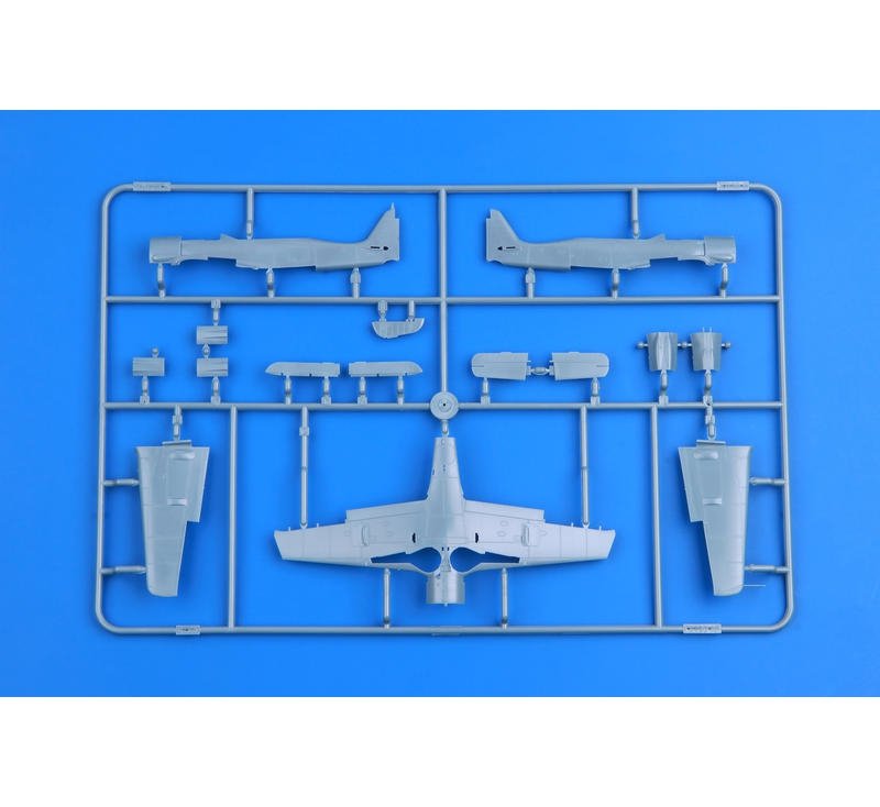 Eduard 7443 Fw 190A-8 w/ universal wings 1/72 – immagine 4