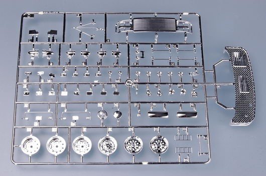 Trumpeter 02506 American LAFRANCE Eagle Fire Pumper 1/25 – Bild 10