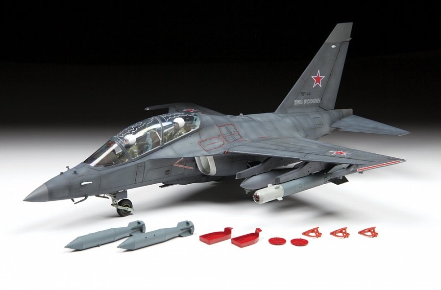 Zvezda 4818 YAK-130 &amp;quot;MITTEN&amp;quot; 1/48 – imagen 3