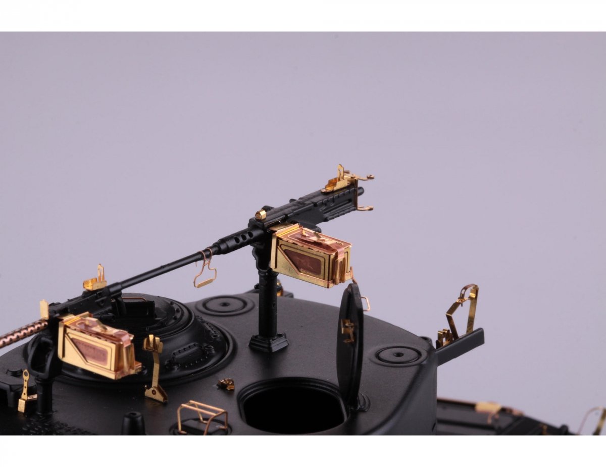 Eduard 36350 M4A3E8 ITALERI 1/35 – immagine 11