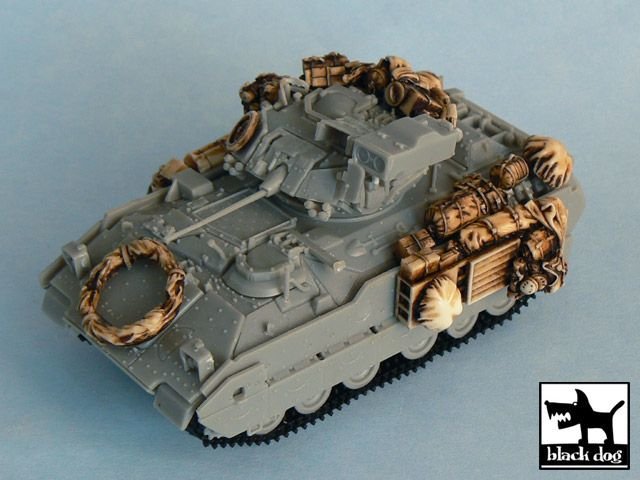 Maquette Black Dog T72006 M2 Bradley pour Dragon au 1/72