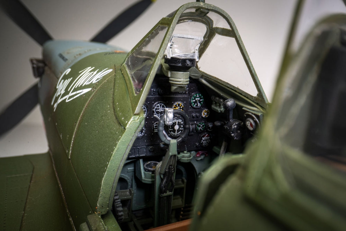 Airfix 17002 Supermarine Spitfire Mk.VIII 1/24 – zdjęcie 13