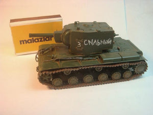 PST 72017 KV-2 Heavy Tank 1/72 – image 10