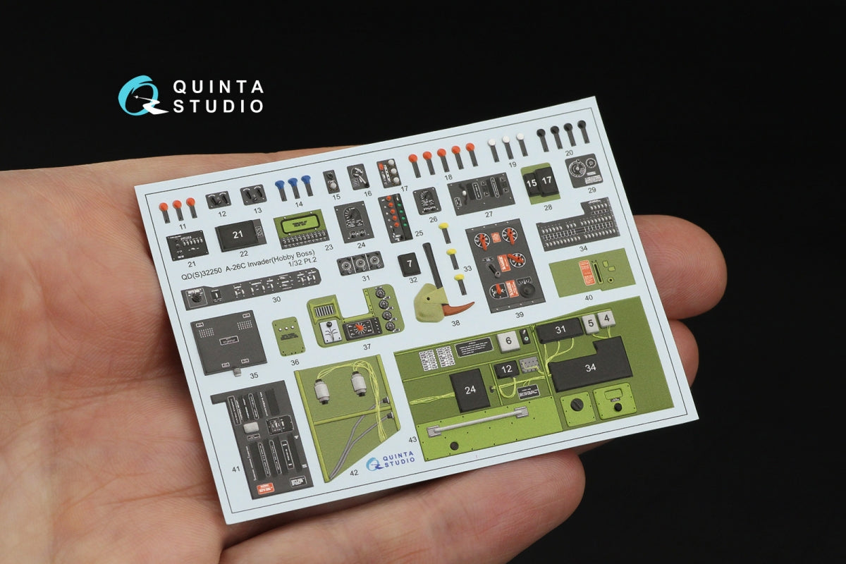 Quinta Studio QDS-32250 A-26C Invader 3D-Printed &amp;amp; coloured Interior on decal paper (Hobby Boss) (with 3D-printed resin parts) 1/32 – imagen 4