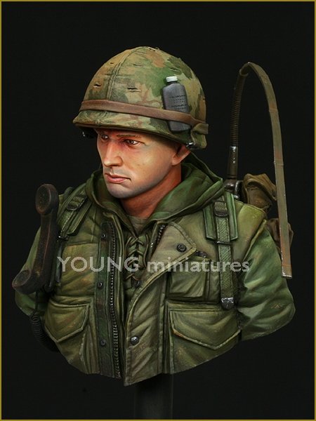 Young Miniatures YM1817 USMC Hue. Vietnam 1968 1/10  – image 3