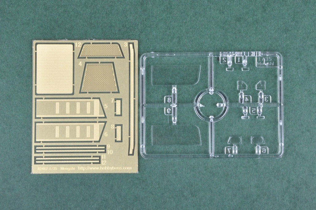 Hobby Boss 82467 Meng Shi 1.5 ton Military Light Utility Vehicle- Parade Versi 1/35 – zdjęcie 6