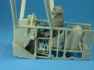 Copper State Models F32-038 Seated RFC Pilot in Sidcot suit 1/32 – zdjęcie 4