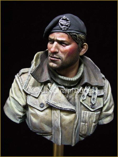 Young Miniatures YM1835 British Tank Crew WWII 1/10 – imagen 3