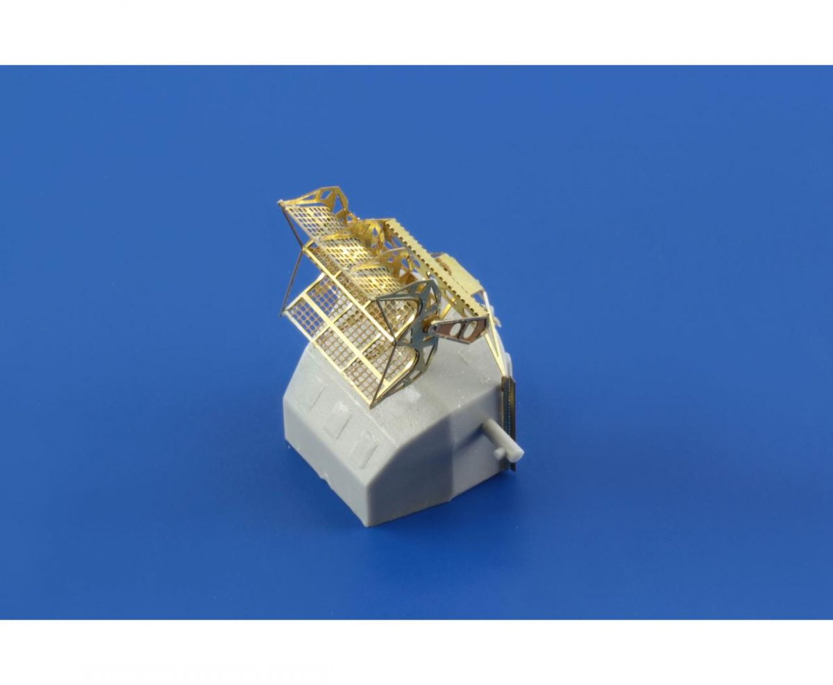 Eduard 53129 USS Hornet CV-8 part 2 - radar antennas MERIT 1/200 – zdjęcie 6