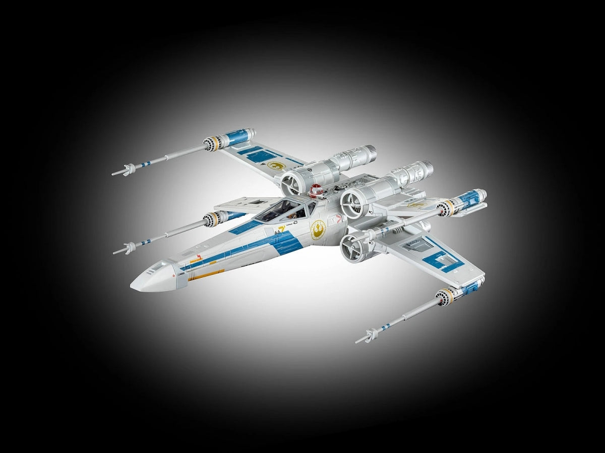 Revell 06791 Star Wars: The Mandalorian and Grogu New Republic X-Wing Fighter 1/57