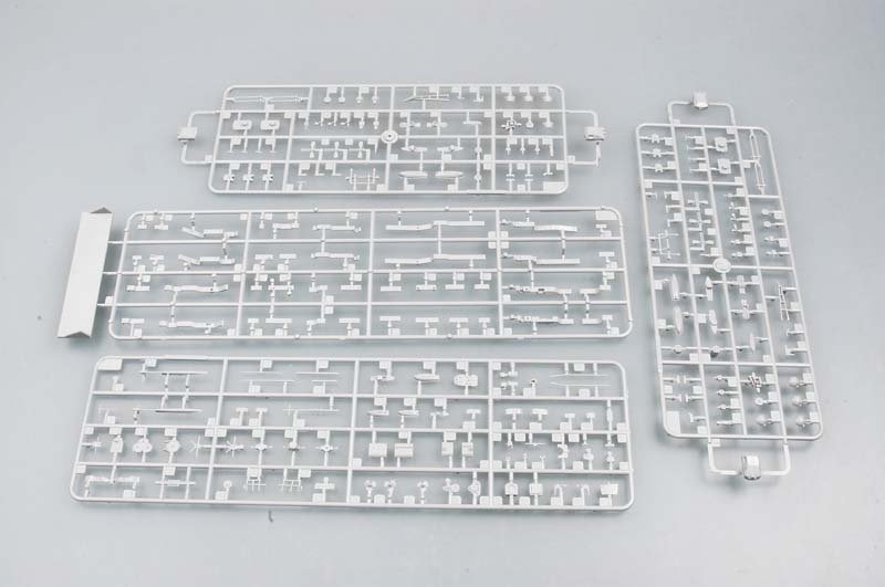 Trumpeter 05775 German Cruiser Admiral Hipper (1940) 1/700 – imagen 4