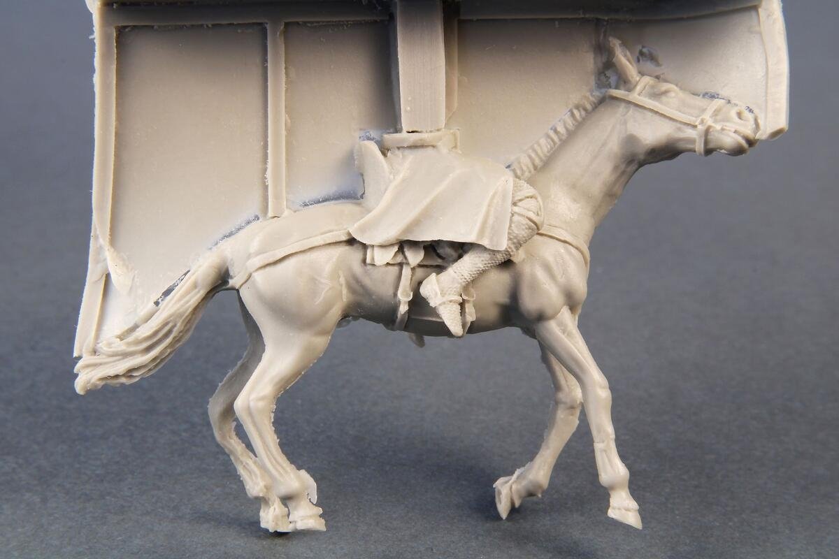 CMK F48273 Chevalier (Knight on Horseback) 1/48 – immagine 5