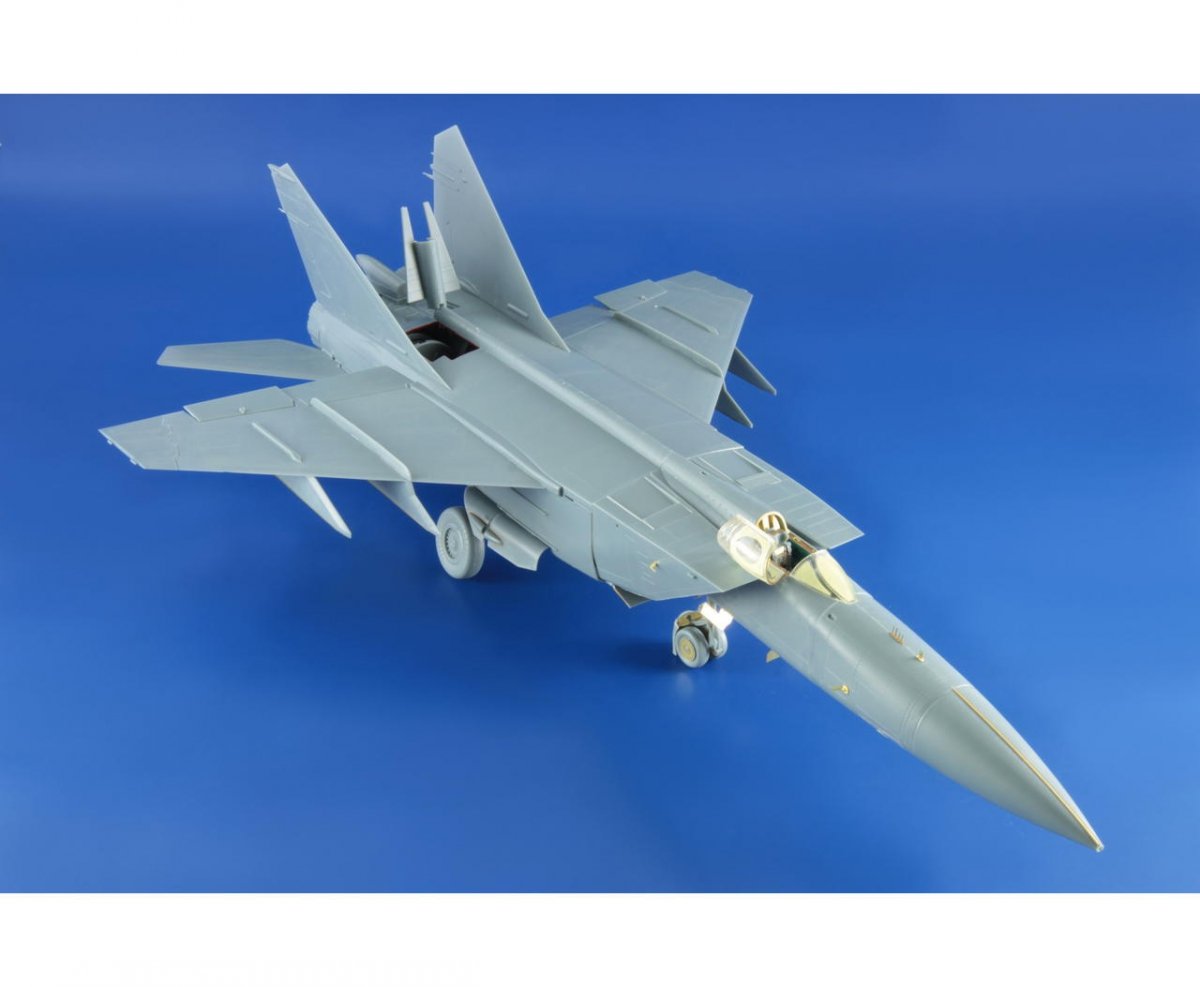 Eduard 48797 MiG-25PD/ PDS Foxbat extérieur KITTY HAWK 1/48 – image 6