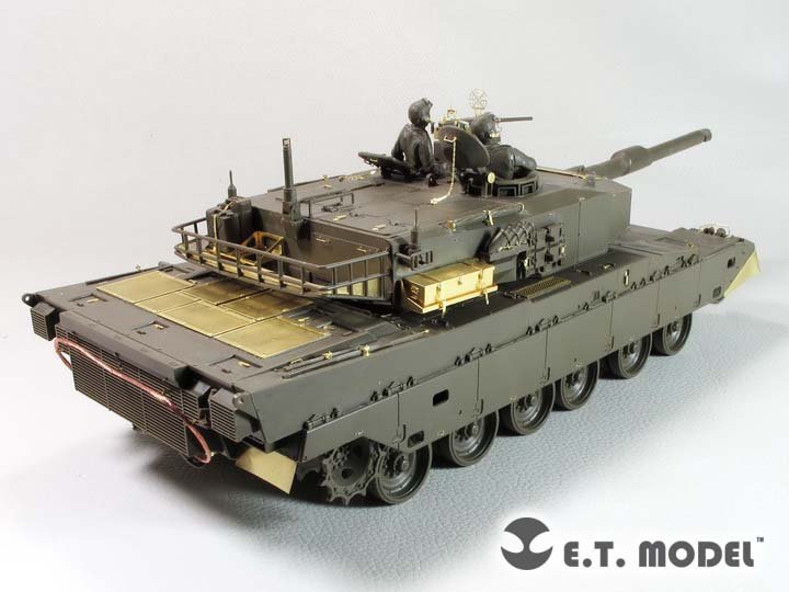 ET Model E35-244 JGSDF TYPE 90 Tank (For TAMIYA Kit) (1/35) – image 4
