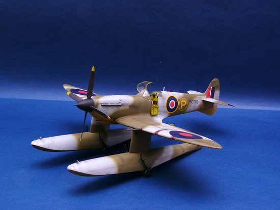 Trumpeter 02404 Spitfire Mk Vb Hydravion (1/24) – image 5