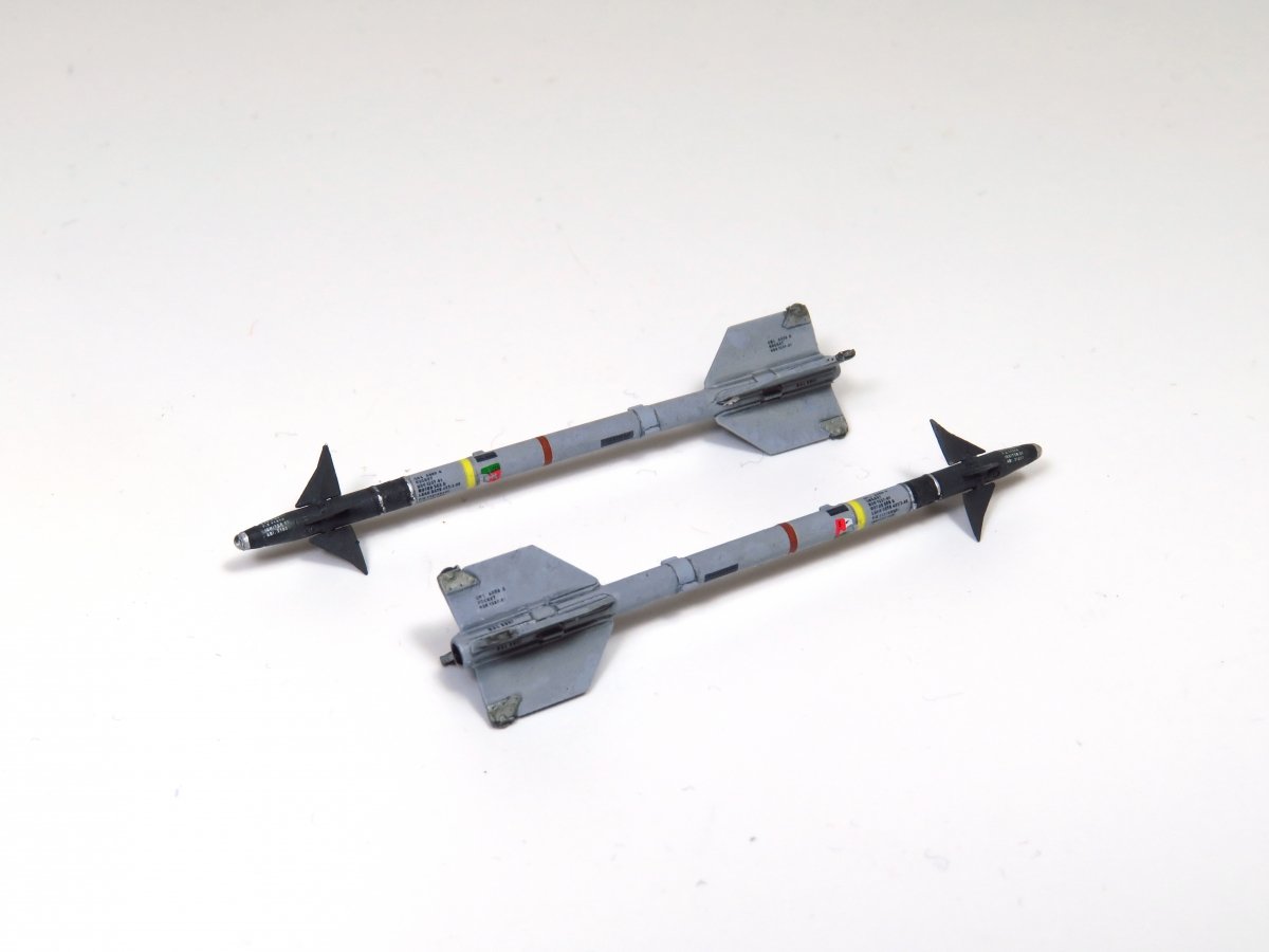 Eduard SIN648106 F-16 armament w/ Maverick missiles KINETIC MODEL 1/48 – Bild 20