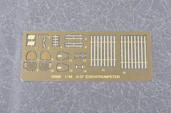 Trumpeter 02889 US A-37B Dragonfly Light Ground-Attack Aircraft 1/48 – Bild 9