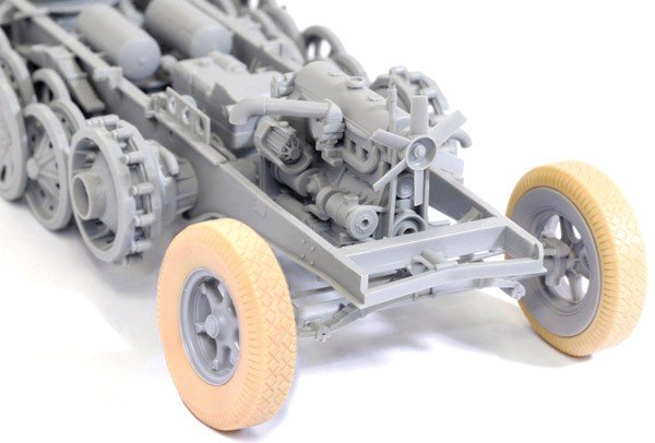Dragon 6525 Sd.Kfz.7/1 2cm Flakvierling 38 auf Selbstfahrlafette 1/35 – zdjęcie 4