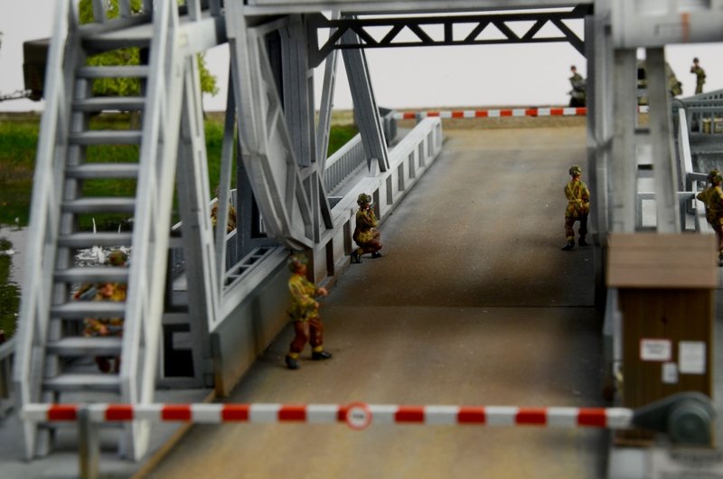 Italeri 6194 PEGASUS BRIDGE - Jour J 75e anniversaire 1944-2019 - Coffret Bataille 1/72  – image 12
