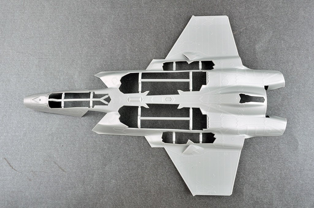 Trumpeter 03230 F-35C Lightning 1/32 – immagine 8
