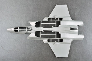 Trumpeter 03230 F-35C Lightning 1/32 – immagine 8
