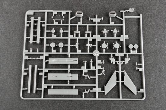 Trumpeter 01685 Nanchang Q5C 1/72 – image 4